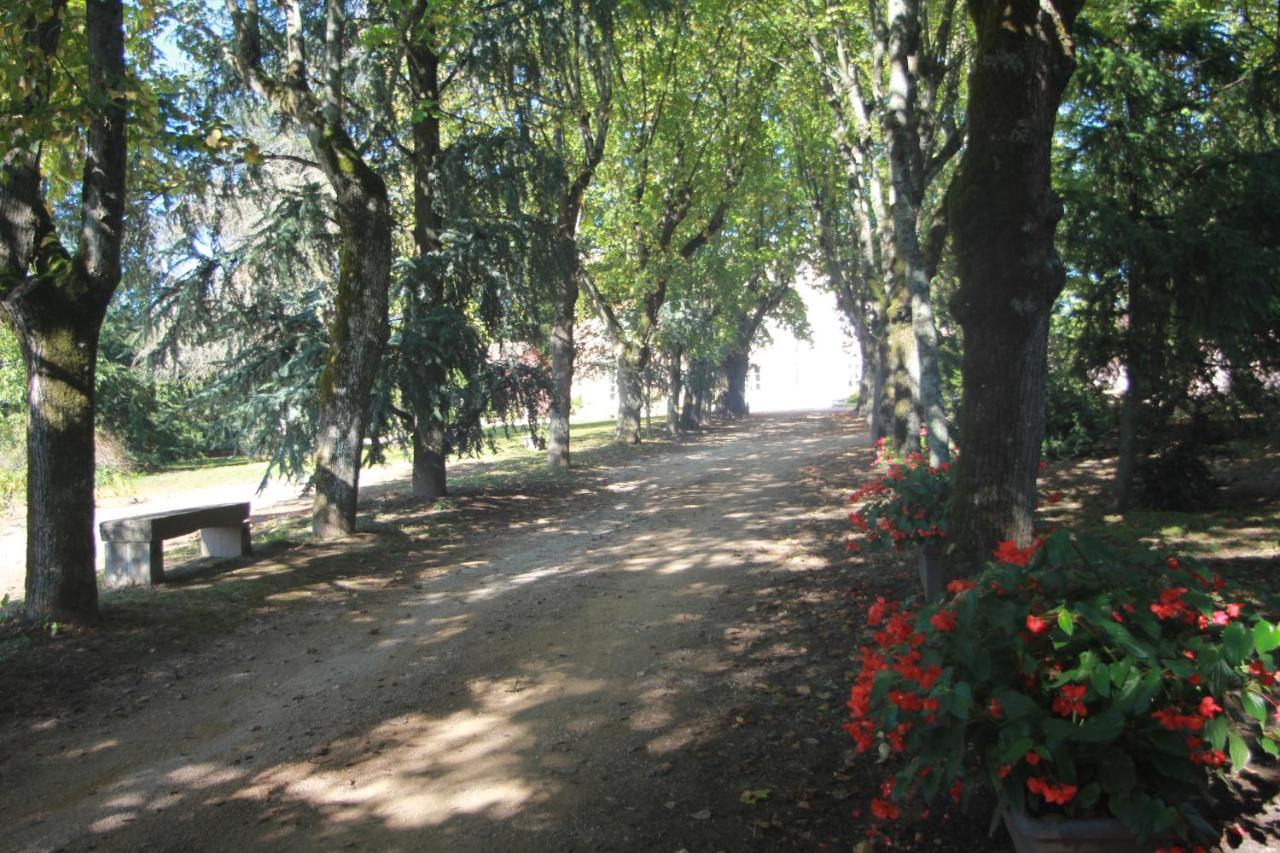Chateau De La Chapelle Des Bois Fleurie Pokoj fotografie